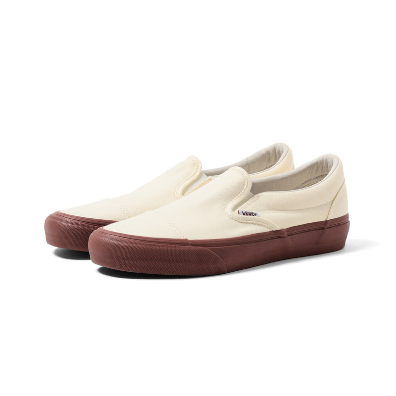 Pilgrim Classic Slip-On Patch VLT LX