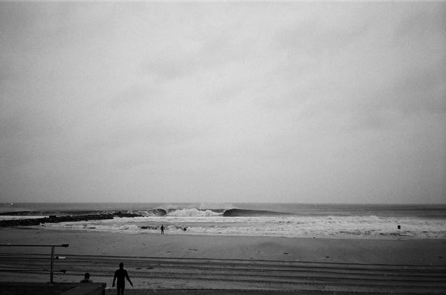 Nor'easter lineups   Photographs by Johnny Knapp