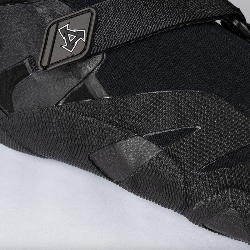 5MM Drylock Round Toe Boot