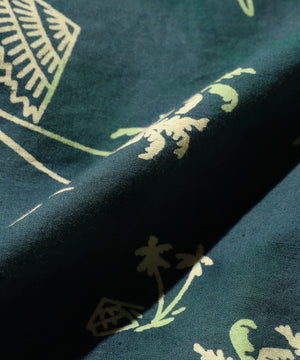  Open Collar Batik Print 