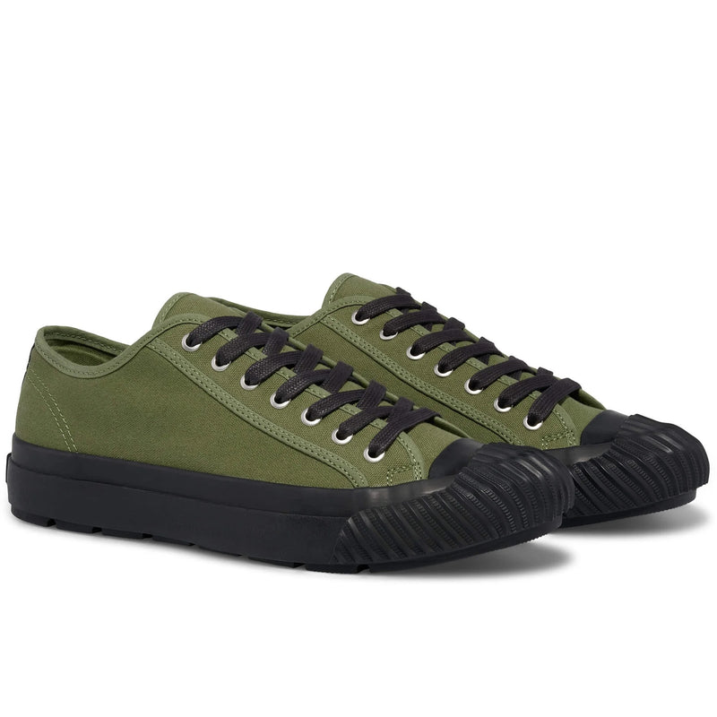 Grounder Low-Top Sneaker